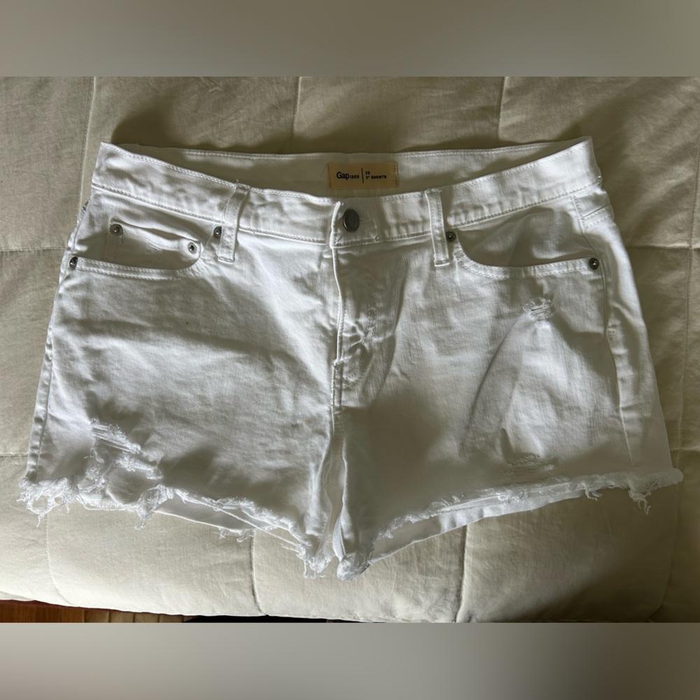 GAP White Jean shorts